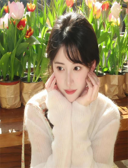 《赢取女孩》场景布置重构分析：环境设计与主题呼应探讨